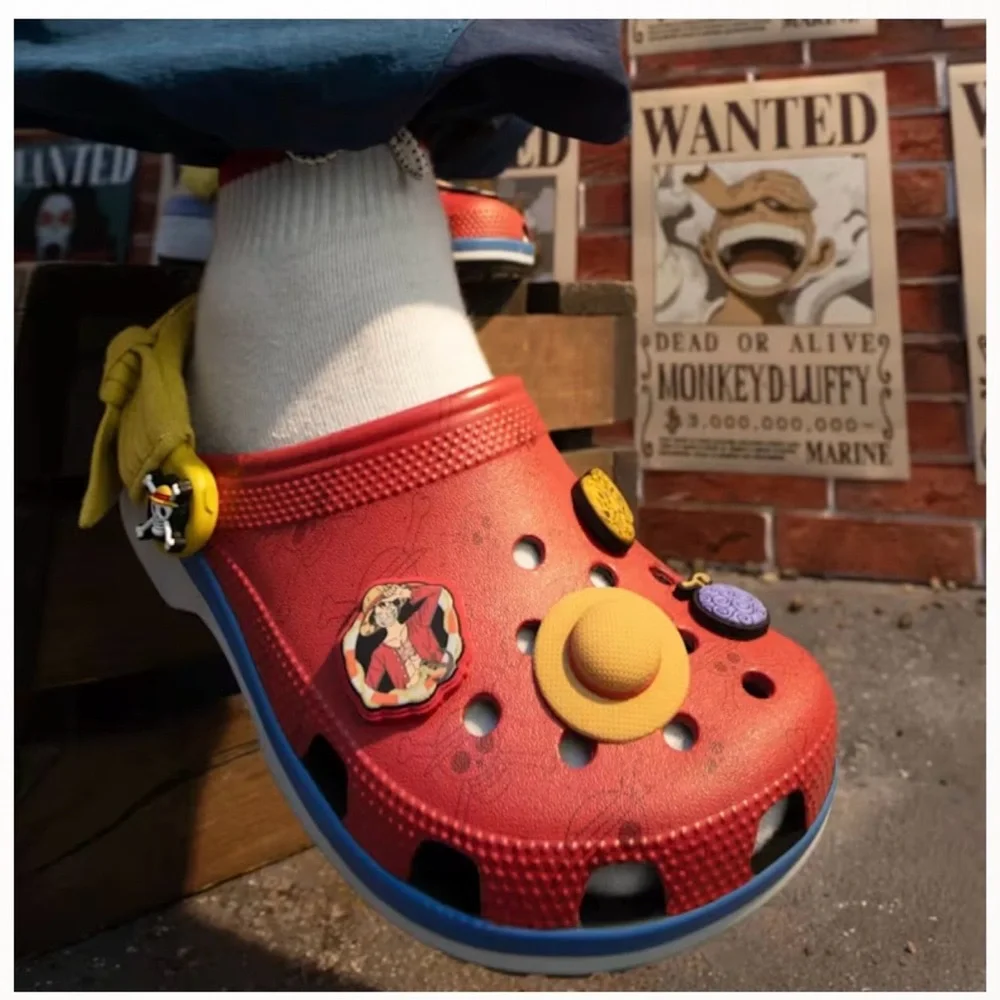 NWT CROCS ONE PIECE LUFFY - Picture 2 of 5